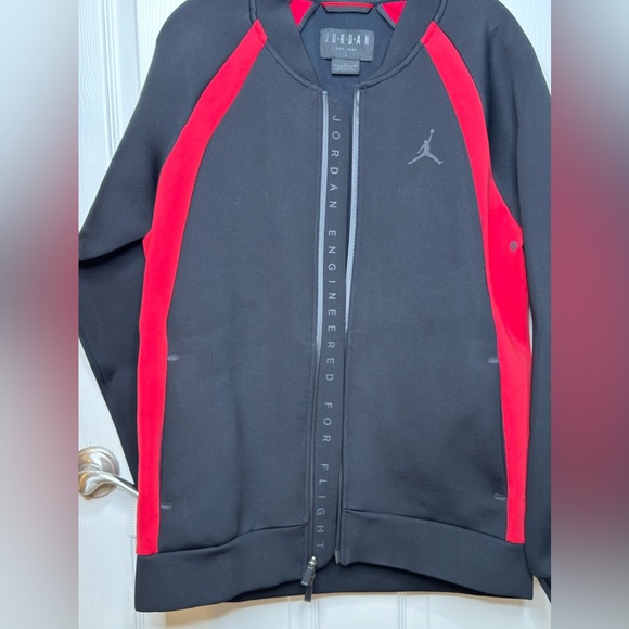 Nike Air Jordan Men's Flight Tech Thermal  Jacket in Black & Red Full Zip Large - Picture 6 of 10